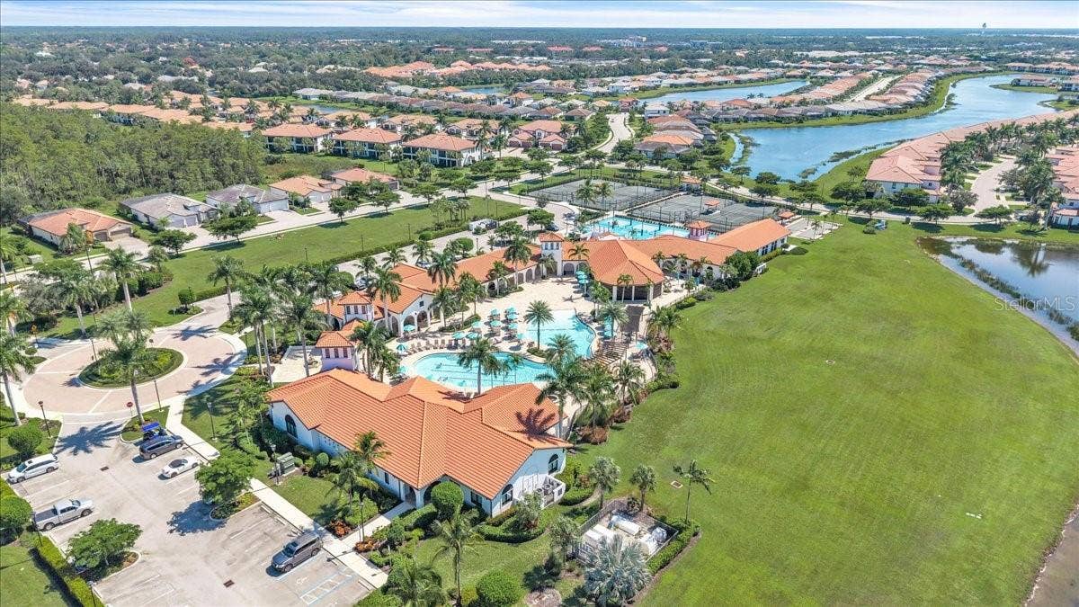 11914 SILVER COBBLESTONE WAY, Fort Myers, FL 33913 11914 SILVER COBBLESTONE WAY, Fort Myers, FL 33913