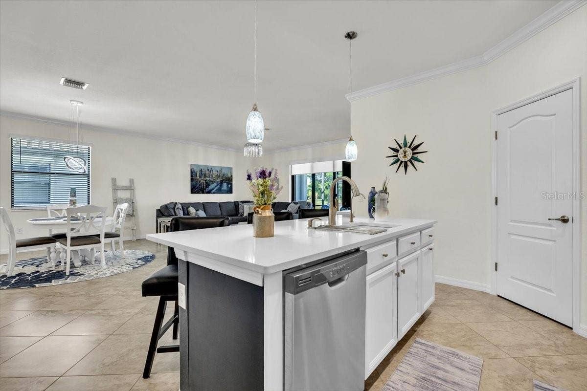 11914 SILVER COBBLESTONE WAY, Fort Myers, FL 33913 11914 SILVER COBBLESTONE WAY, Fort Myers, FL 33913