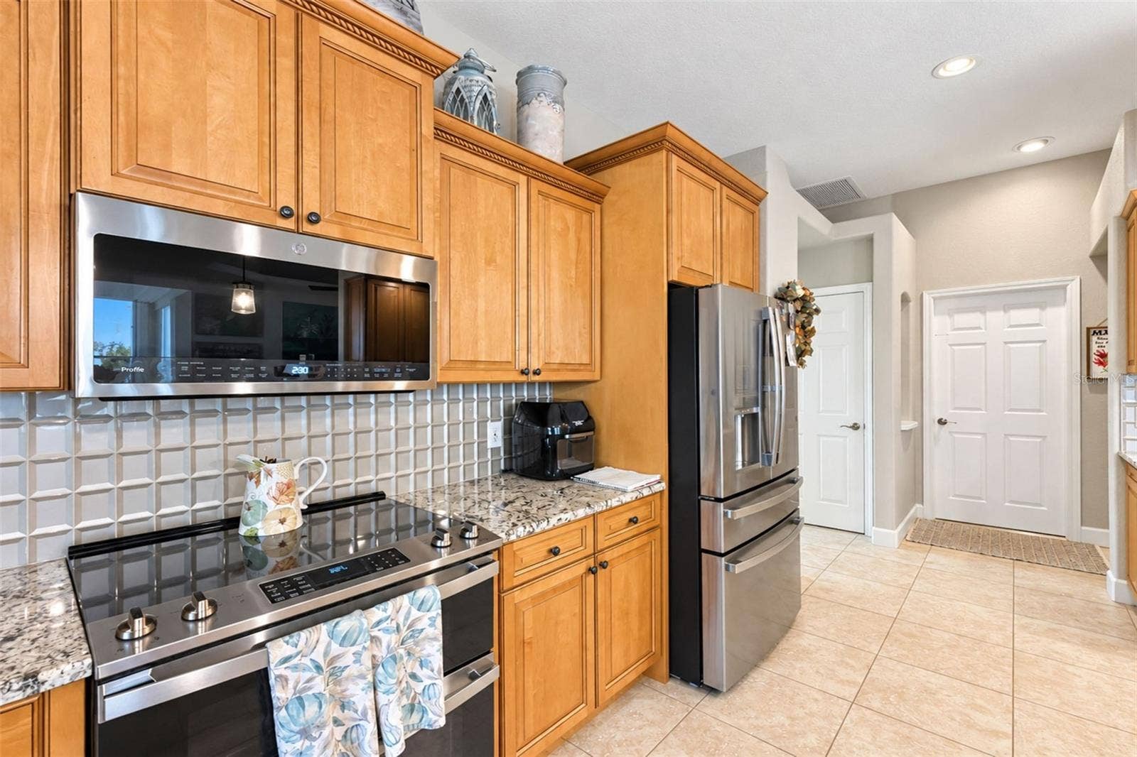 472 MACEDONIA DR, Punta Gorda, FL 33950 472 MACEDONIA DR, Punta Gorda, FL 33950