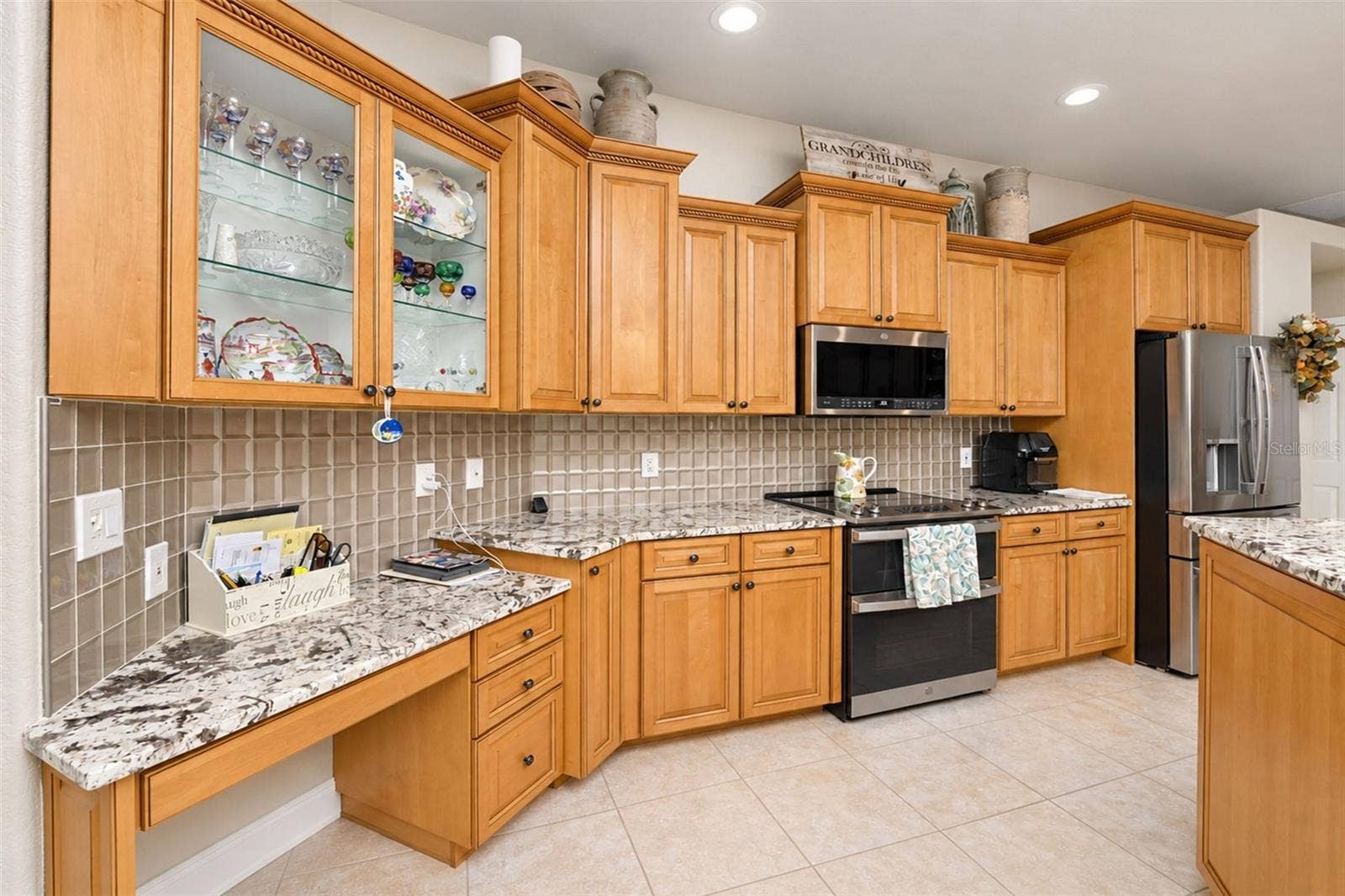 472 MACEDONIA DR, Punta Gorda, FL 33950 472 MACEDONIA DR, Punta Gorda, FL 33950