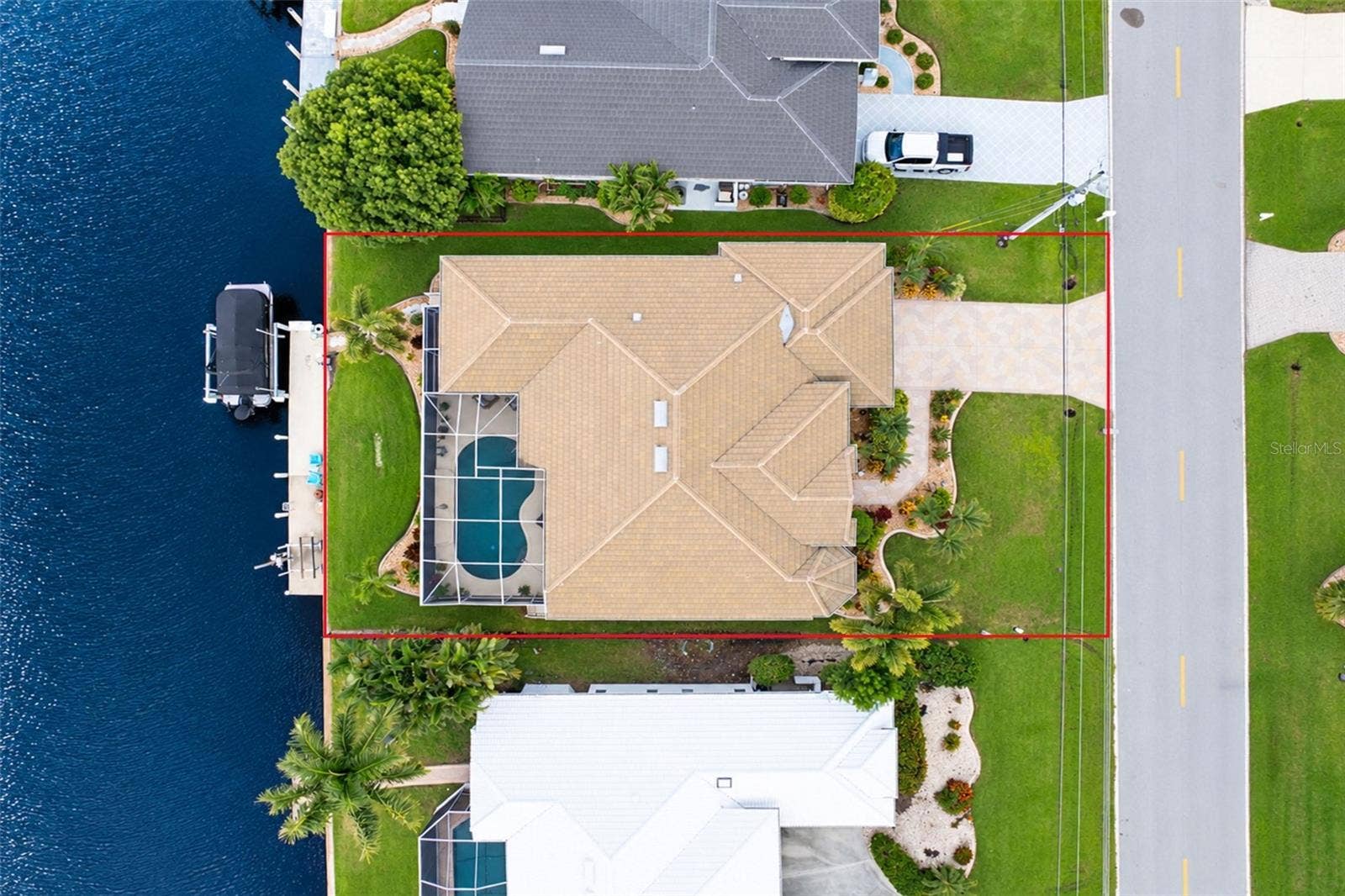 472 MACEDONIA DR, Punta Gorda, FL 33950 472 MACEDONIA DR, Punta Gorda, FL 33950