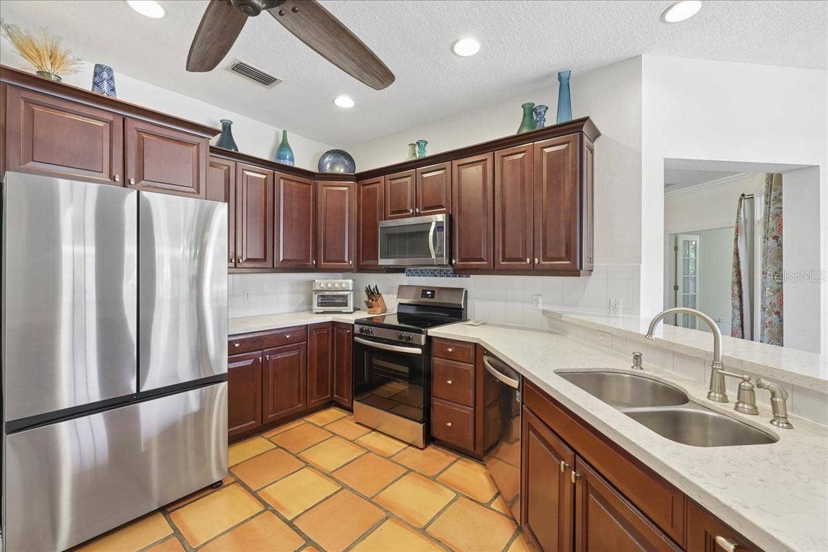 25200 HARBORSIDE BOULEVARD, Punta Gorda, FL 33955