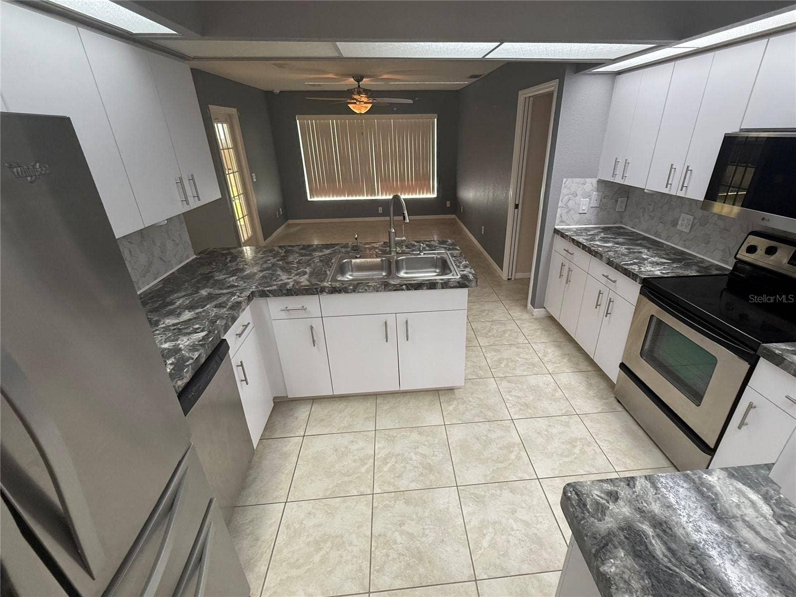 4055 ALLURE LANE, North Port, FL 34287 Kitchen with plenty of counter and cabinet space,