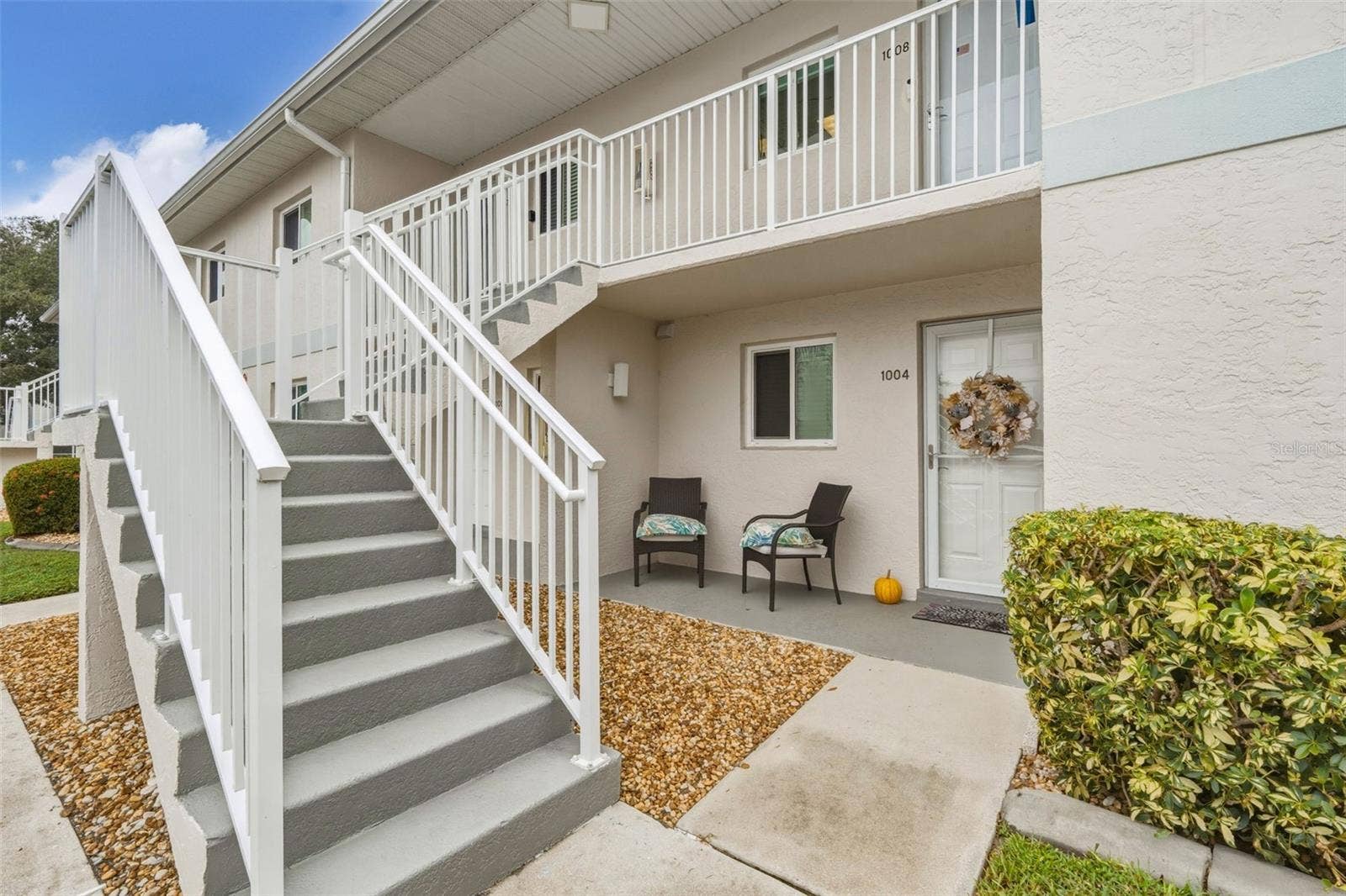 12538 SW KINGSWAY CIRCLE, #1008, Lake Suzy, FL 34269 Well Maintained Condo Community with Convenient Front Row Parking