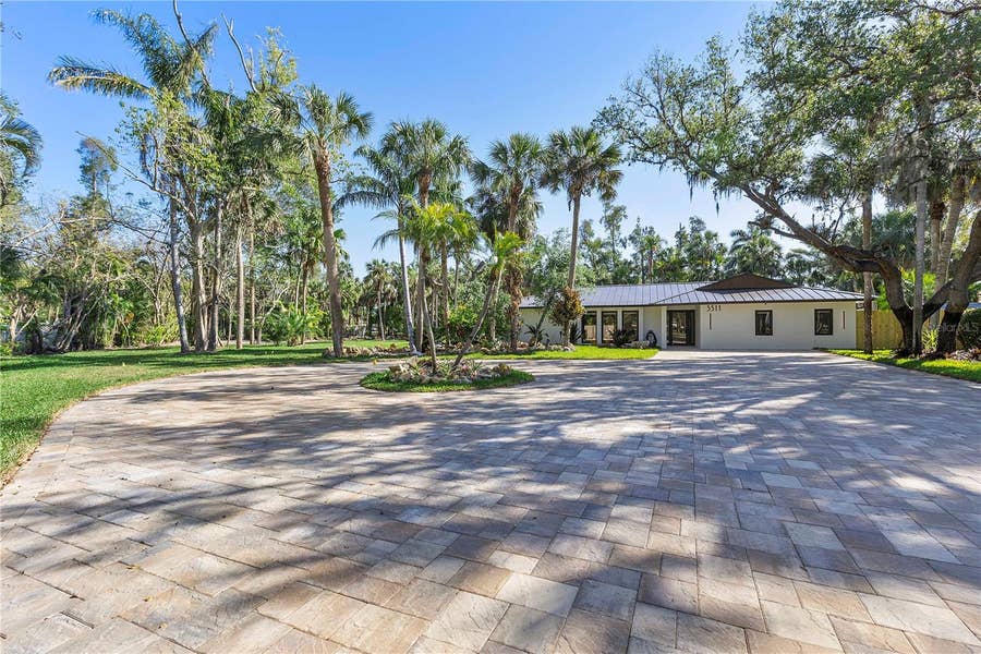 Property photo for 3511 HERITAGE LANE, Fort Myers, FL