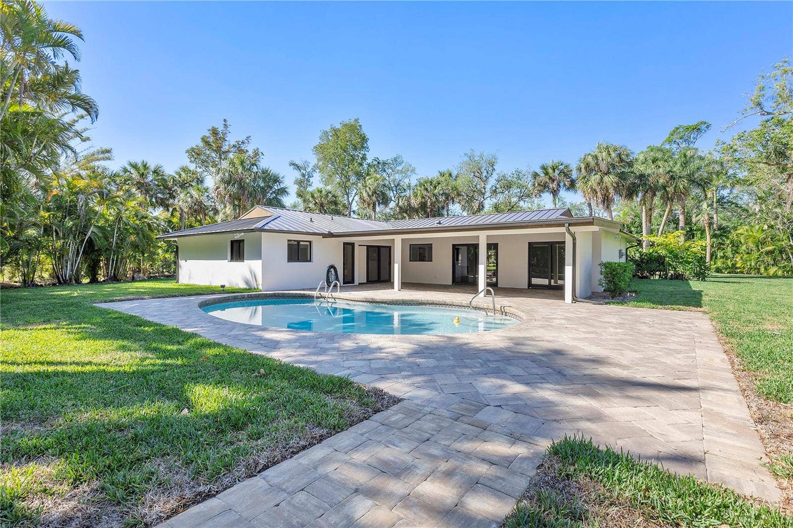 3511 HERITAGE LANE, Fort Myers, FL 33908