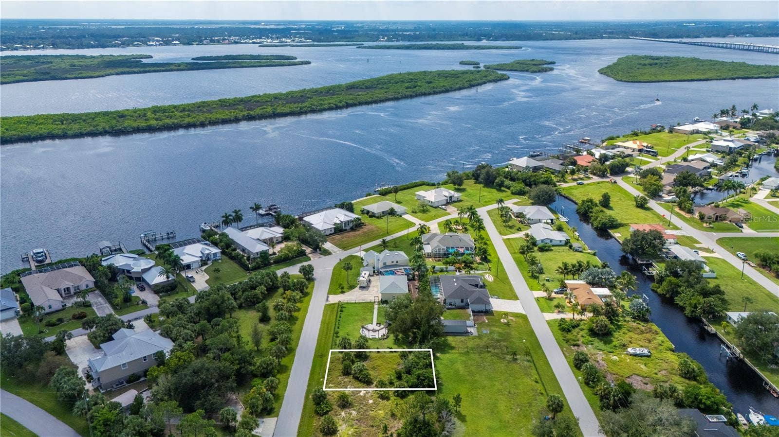 3485 HIGHLANDS ROAD, Punta Gorda, FL 33983 3485 HIGHLANDS ROAD, Punta Gorda, FL 33983