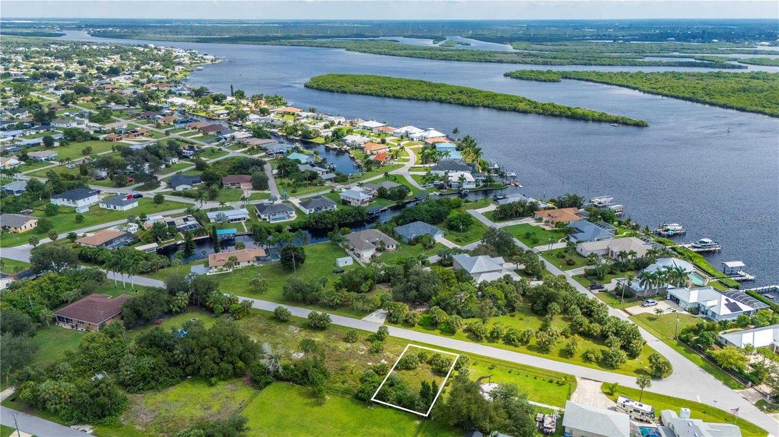 3485 HIGHLANDS ROAD, Punta Gorda, FL 33983 3485 HIGHLANDS ROAD, Punta Gorda, FL 33983