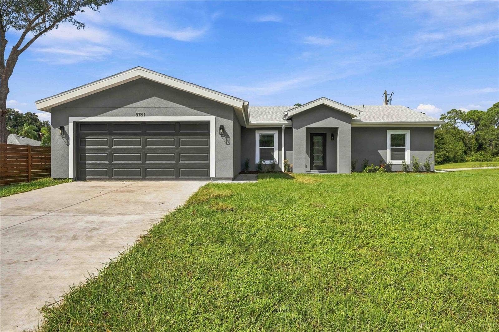 3761 LOG CABIN ROAD, North Port, FL 34291 3761 LOG CABIN ROAD, North Port, FL 34291