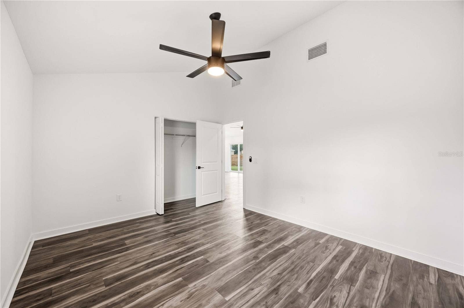 3761 LOG CABIN ROAD, North Port, FL 34291 3761 LOG CABIN ROAD, North Port, FL 34291