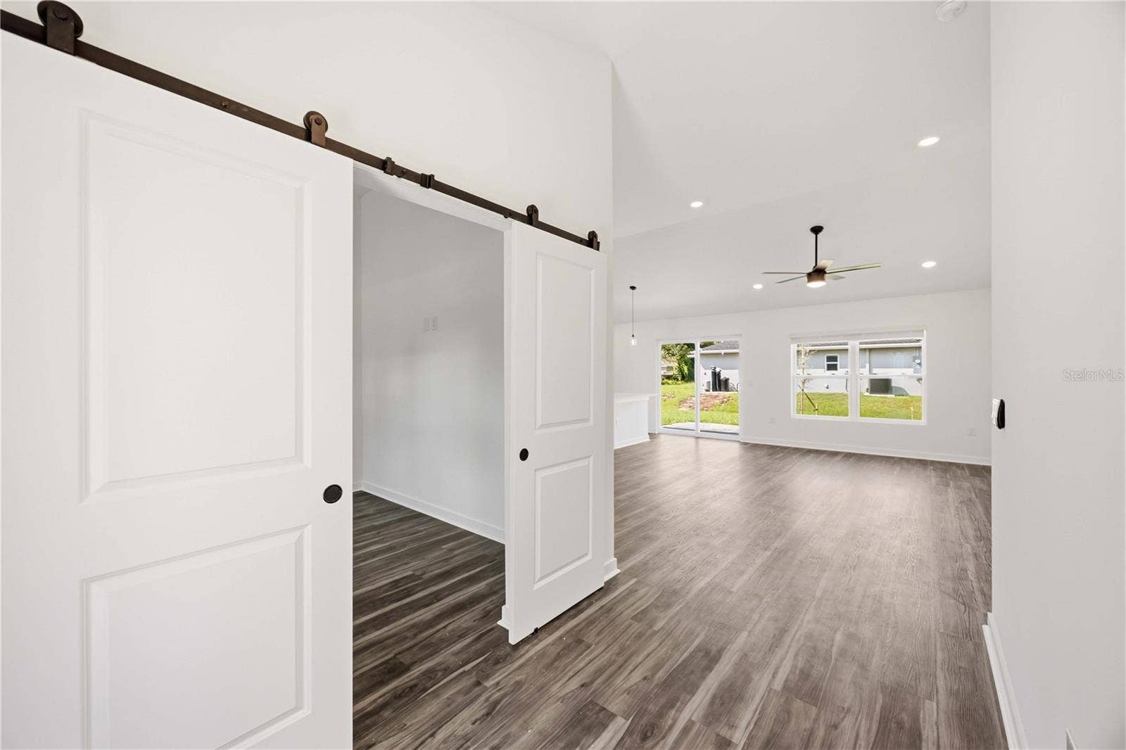 3761 LOG CABIN ROAD, North Port, FL 34291 3761 LOG CABIN ROAD, North Port, FL 34291
