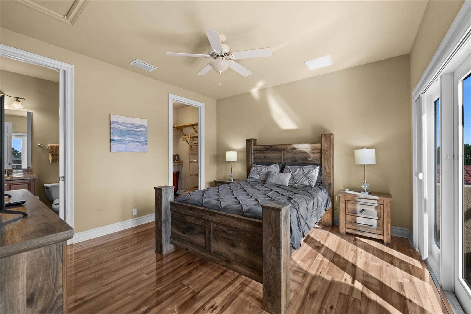 3rd Bedroom upstairs is a Junior Suite with Walk In Closet and Full Bath