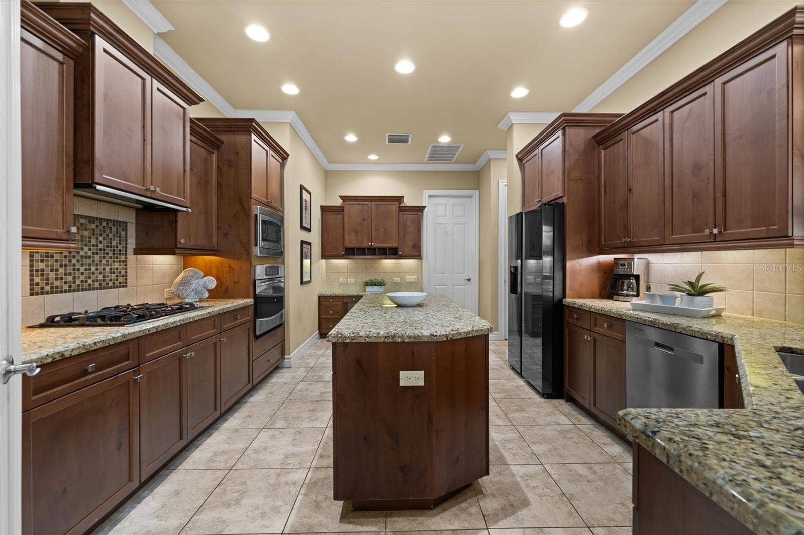 Kitchen with Island and granite countertops