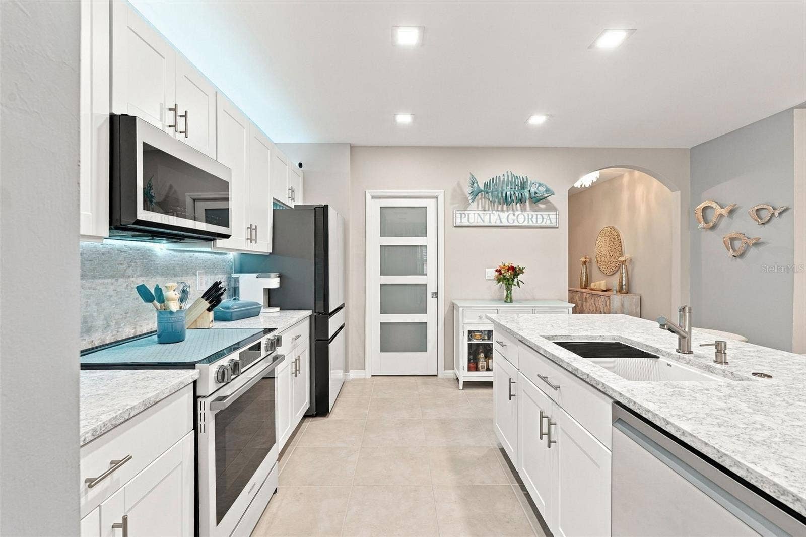 4140 MANATEE LANE, Port Charlotte, FL 33980 4140 MANATEE LANE, Port Charlotte, FL 33980