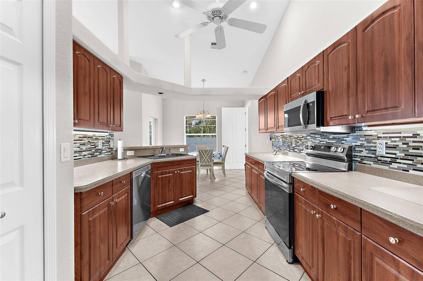 2595 ROLLING ROAD, North Port, FL 34288 Kitchen