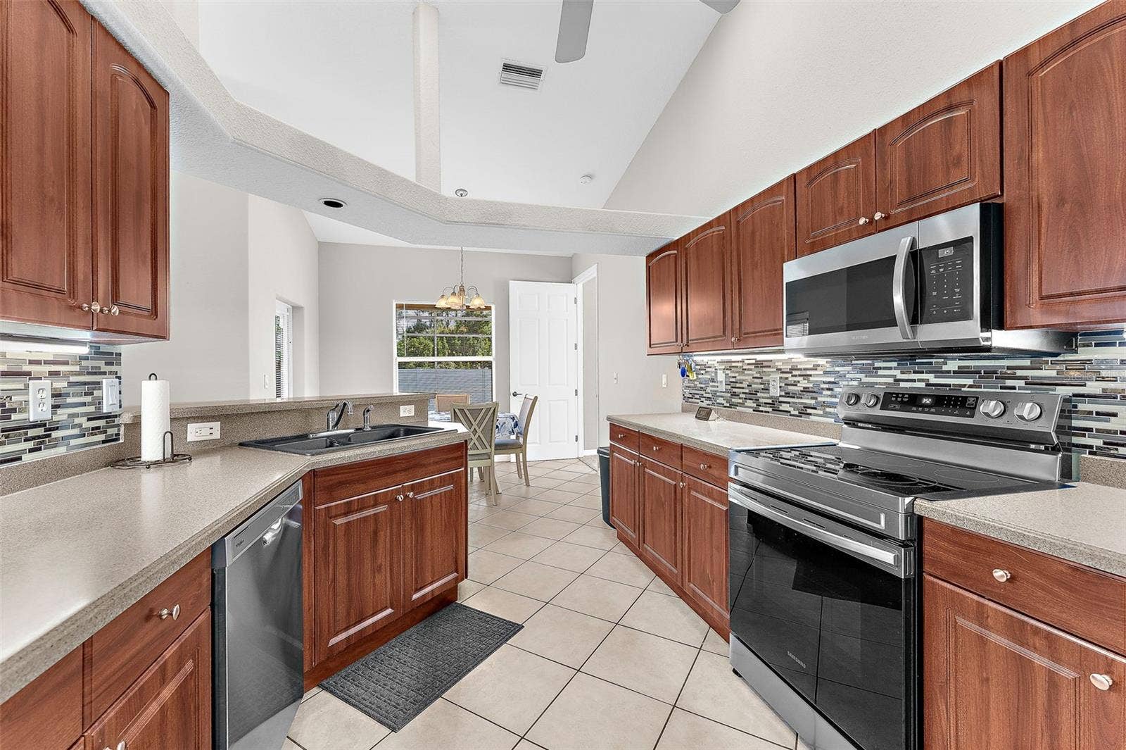 2595 ROLLING ROAD, North Port, FL 34288 Kitchen