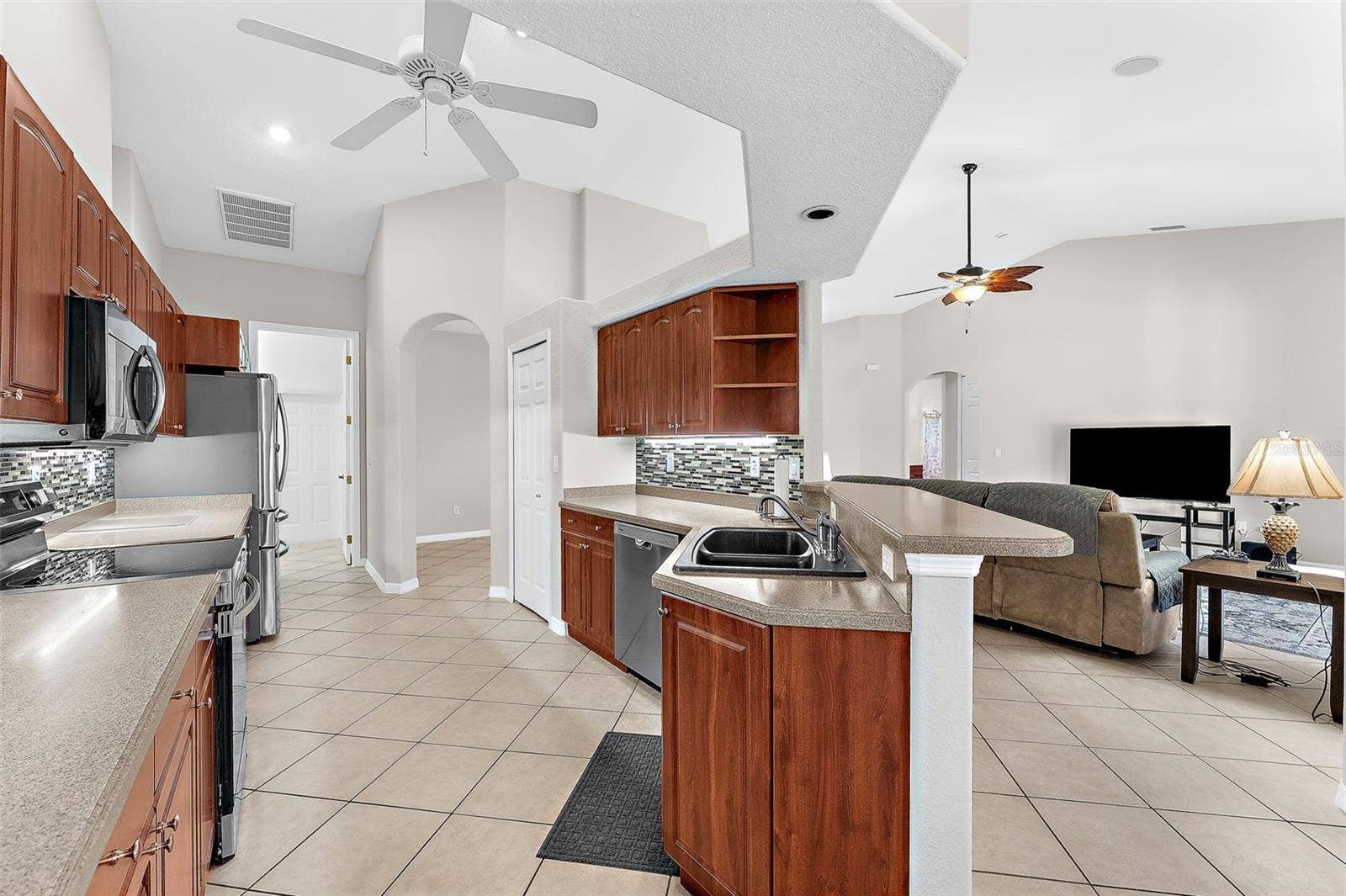 2595 ROLLING ROAD, North Port, FL 34288 Kitchen