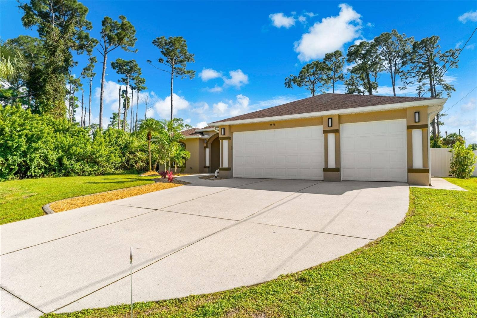 2595 ROLLING ROAD, North Port, FL 34288 2595 ROLLING ROAD, North Port, FL 34288