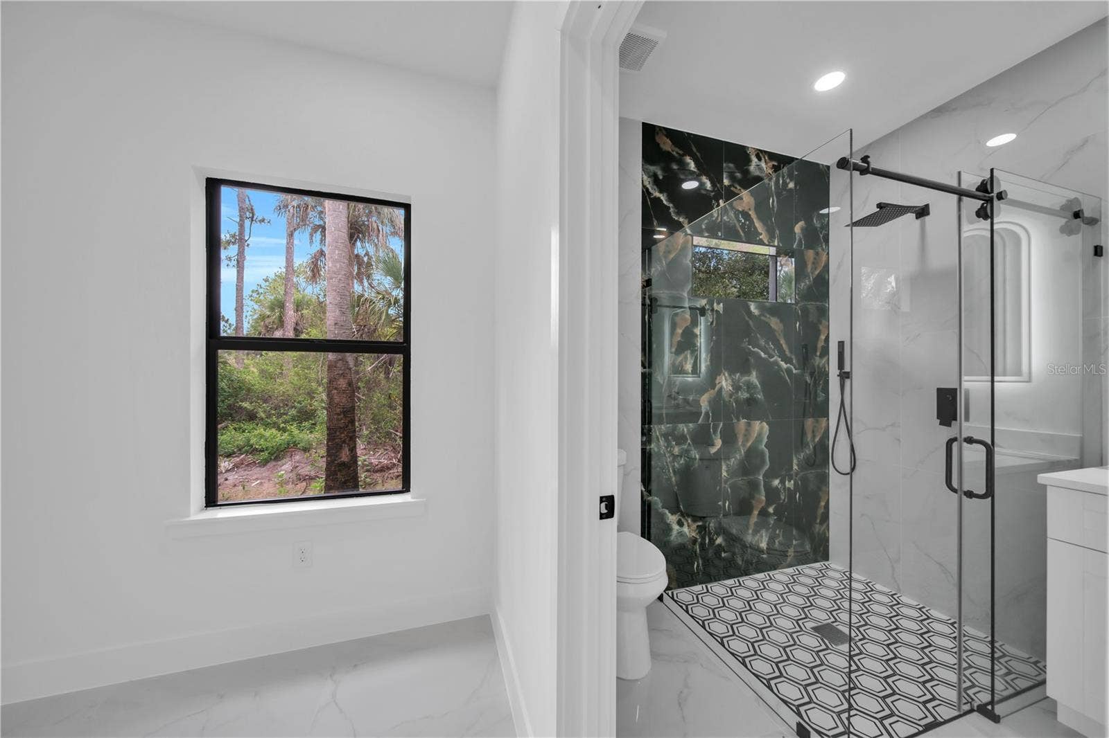 3304 E 15TH STREET, Lehigh Acres, FL 33972