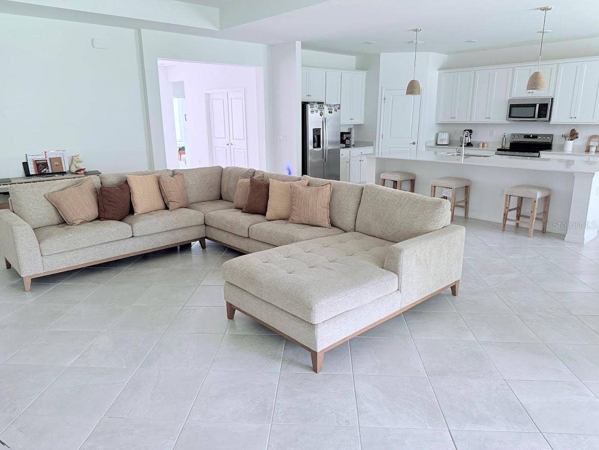 4513 NW 35TH AVENUE, Cape Coral, FL 33993 4513 NW 35TH AVENUE, Cape Coral, FL 33993