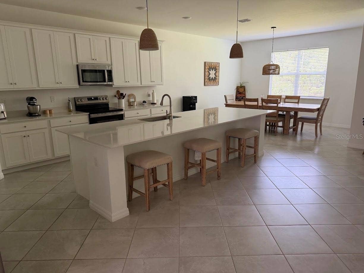 4513 NW 35TH AVENUE, Cape Coral, FL 33993 4513 NW 35TH AVENUE, Cape Coral, FL 33993