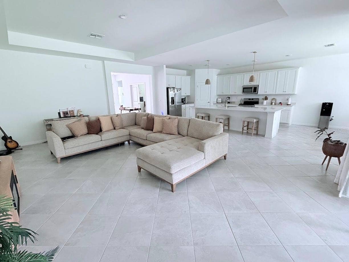 4513 NW 35TH AVENUE, Cape Coral, FL 33993 4513 NW 35TH AVENUE, Cape Coral, FL 33993