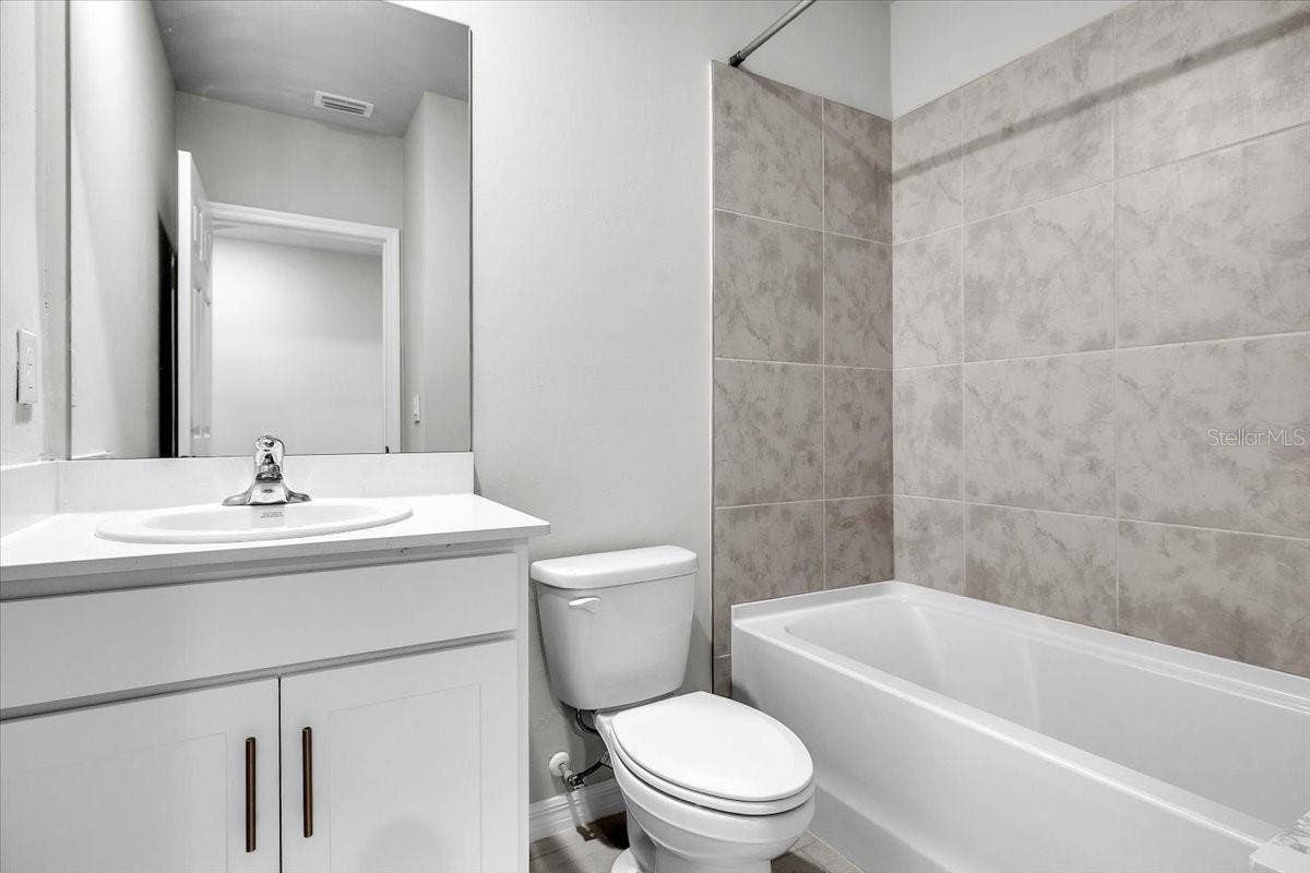 27131 GUAPORE DRIVE, Punta Gorda, FL 33983 27131 GUAPORE DRIVE, Punta Gorda, FL 33983