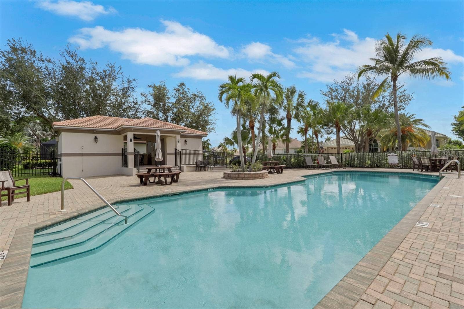 8625 SOUTHWIND BAY CIRCLE, Fort Myers, FL 33908 Community Pool