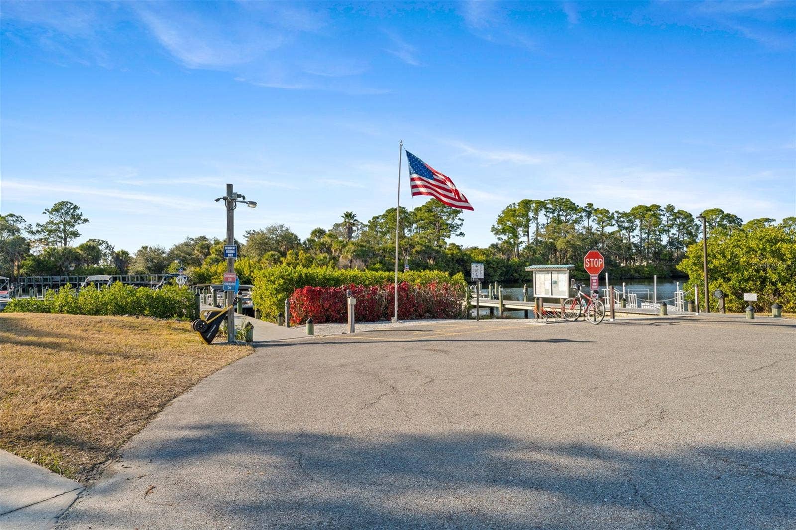 576 PORTSIDE DRIVE, North Port, FL 34287 576 PORTSIDE DRIVE, North Port, FL 34287