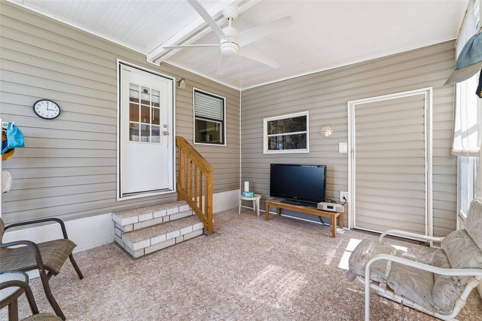 576 PORTSIDE DRIVE, North Port, FL 34287 576 PORTSIDE DRIVE, North Port, FL 34287
