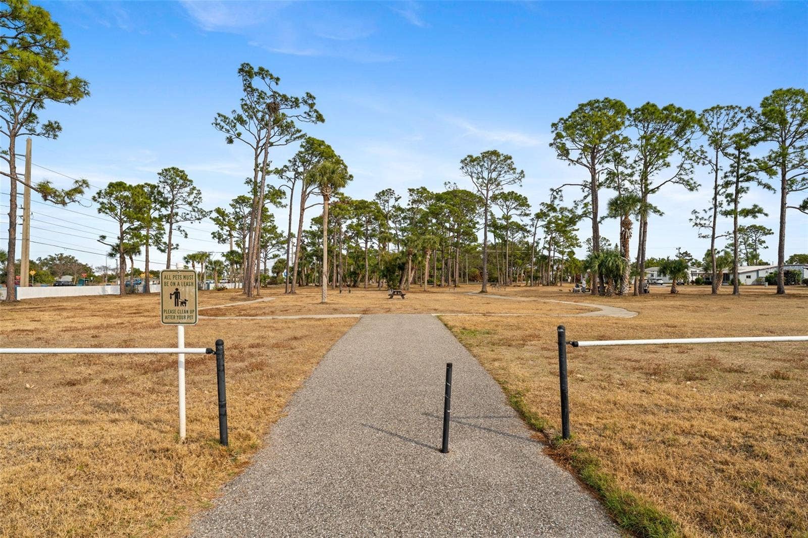 576 PORTSIDE DRIVE, North Port, FL 34287 Enjoy the day.
