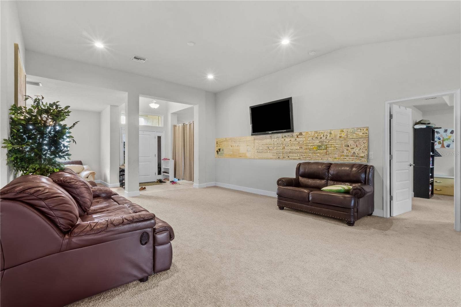2779 STARVIEW AVENUE, North Port, FL 34288 2779 STARVIEW AVENUE, North Port, FL 34288