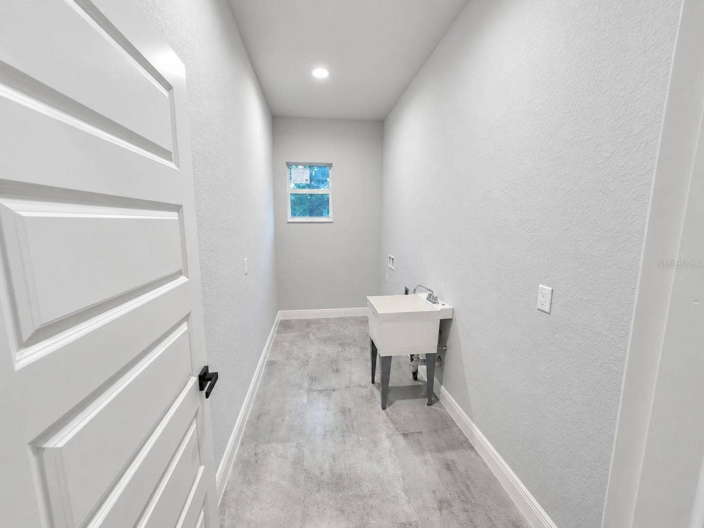 2484 PICKARD LANE, North Port, FL 34286 Laundry Room