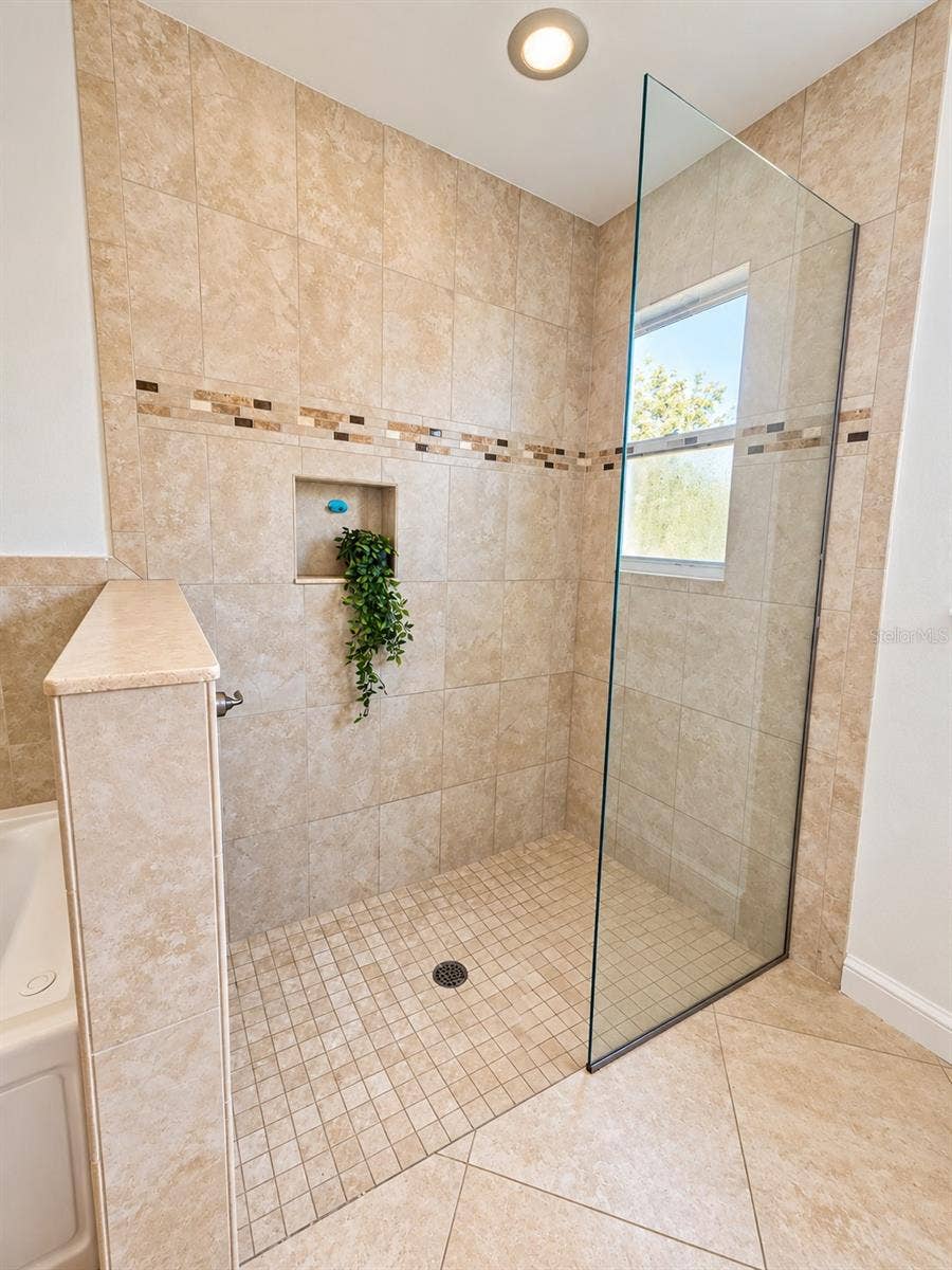 25295 CAYCE COURT, Punta Gorda, FL 33983 25295 CAYCE COURT, Punta Gorda, FL 33983