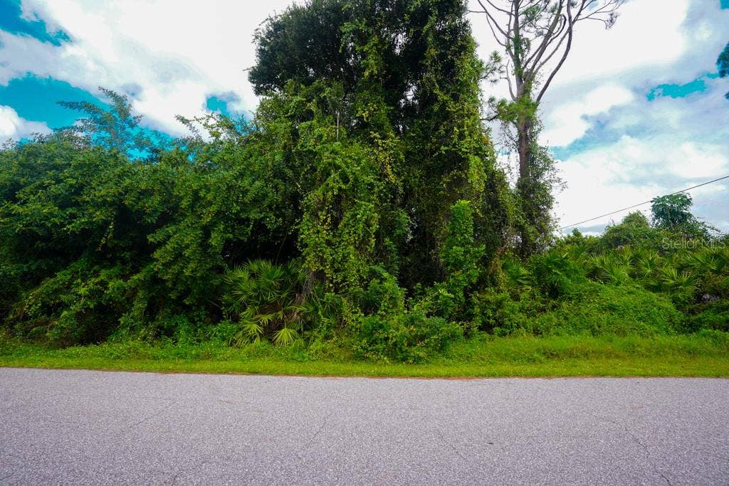 1150 GREAT FALLS AVENUE, Port Charlotte, FL 33948 1150 GREAT FALLS AVENUE, Port Charlotte, FL 33948