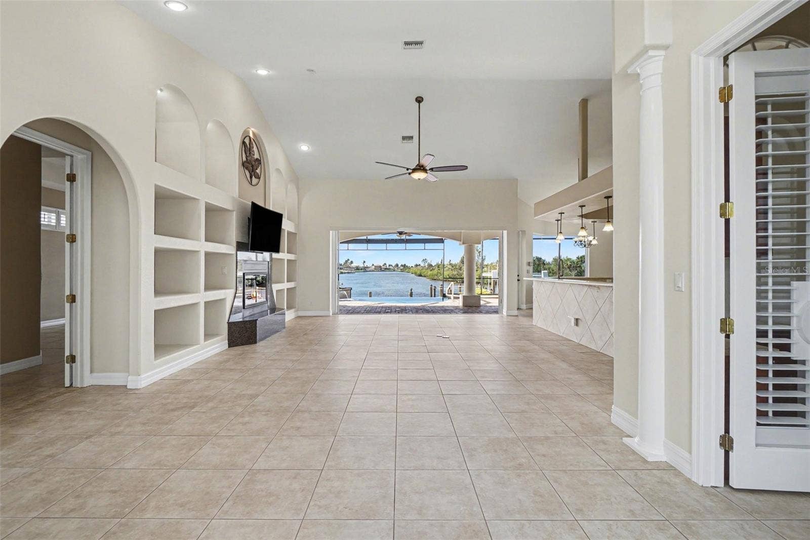 4214 GULFSTREAM PARKWAY, Cape Coral, FL 33993 4214 GULFSTREAM PARKWAY, Cape Coral, FL 33993
