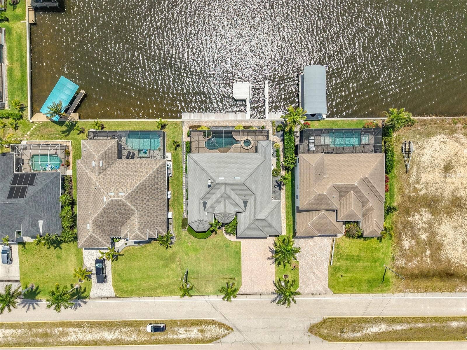 4214 GULFSTREAM PARKWAY, Cape Coral, FL 33993 4214 GULFSTREAM PARKWAY, Cape Coral, FL 33993