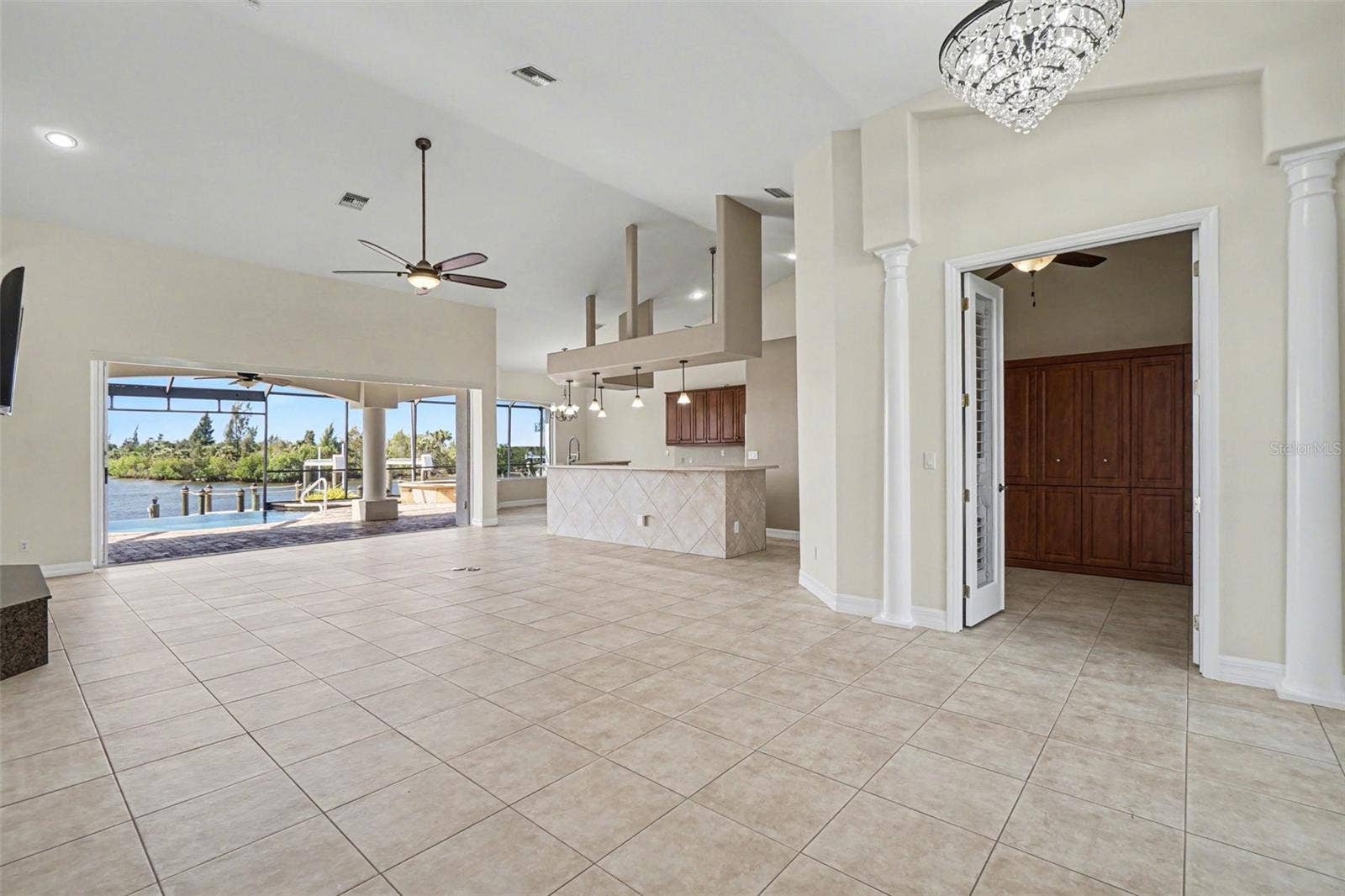 4214 GULFSTREAM PARKWAY, Cape Coral, FL 33993 4214 GULFSTREAM PARKWAY, Cape Coral, FL 33993