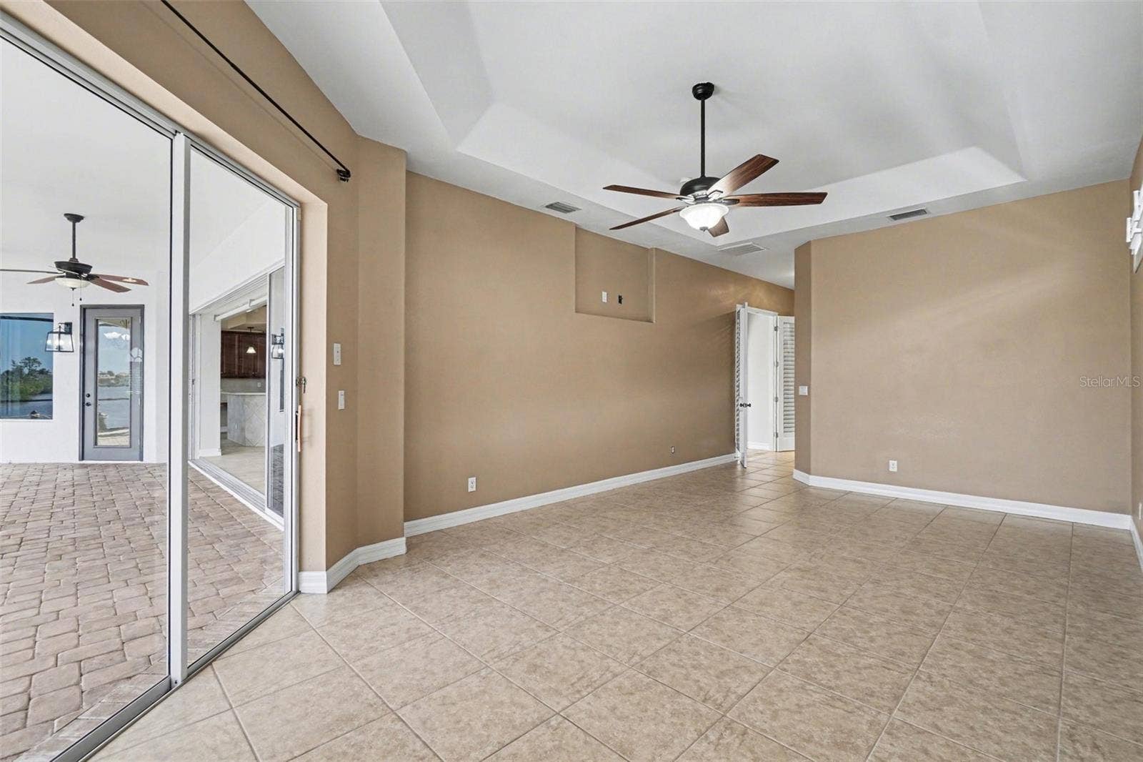 4214 GULFSTREAM PARKWAY, Cape Coral, FL 33993 4214 GULFSTREAM PARKWAY, Cape Coral, FL 33993