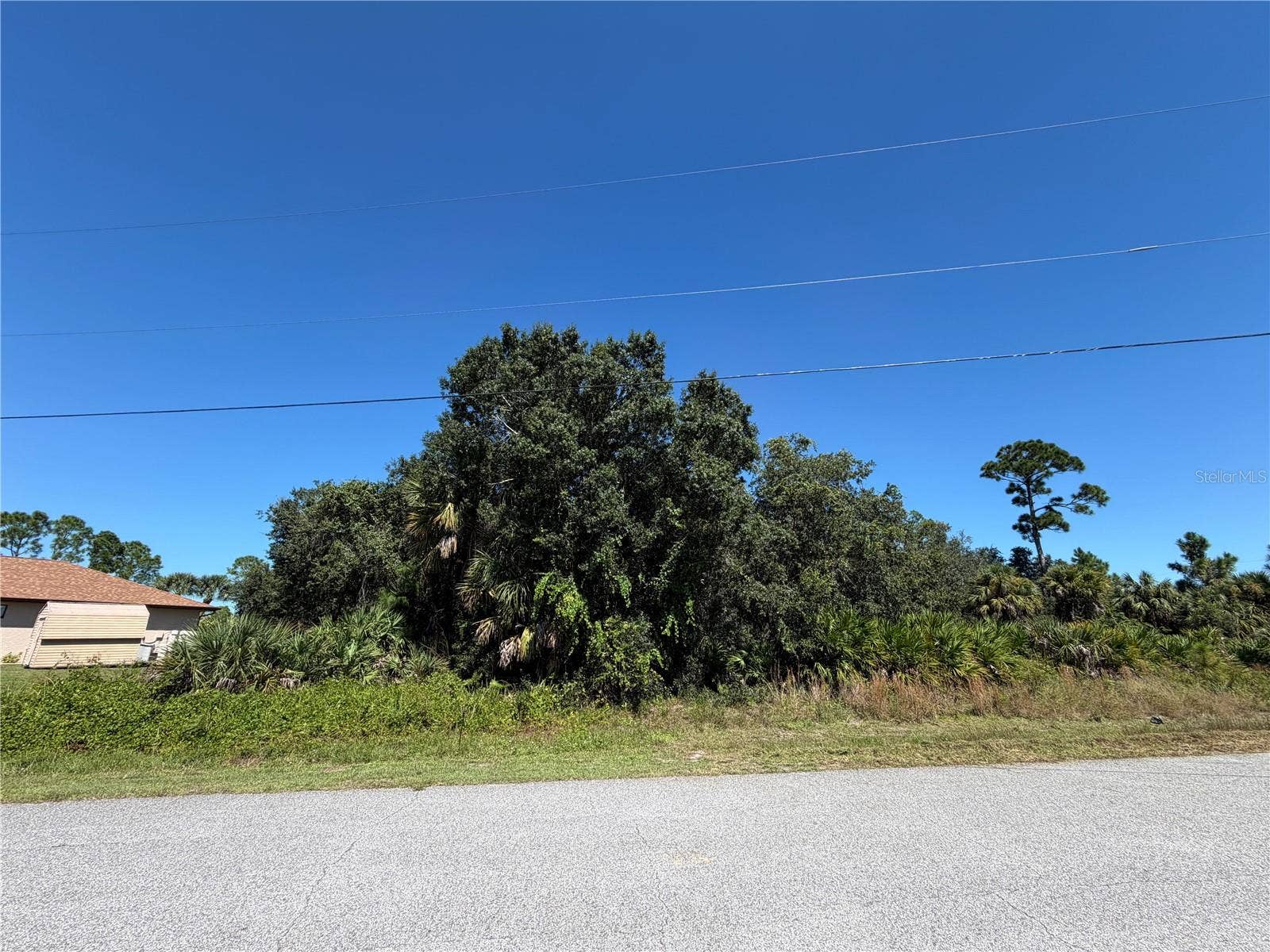 KIMBALL CIRCLE, North Port, FL 34288 Front of the lot