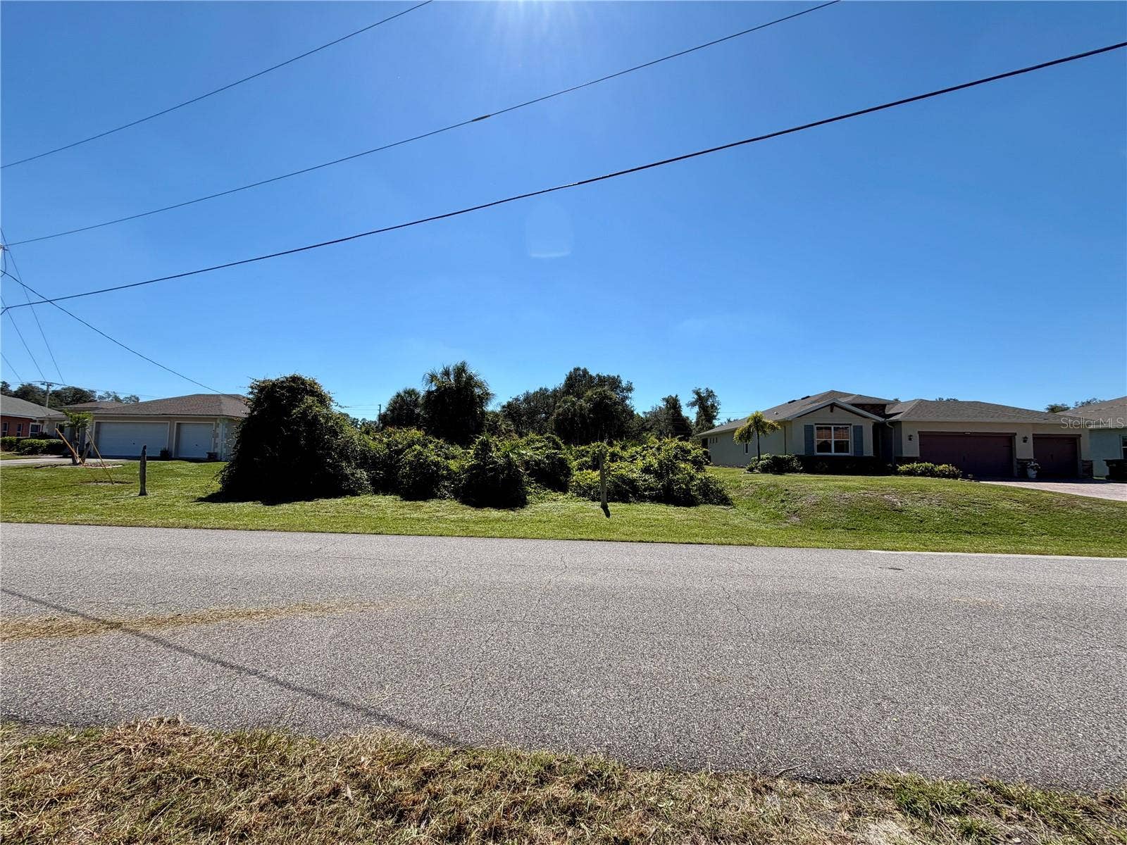 KIMBALL CIRCLE, North Port, FL 34288 Looking across the street (east)