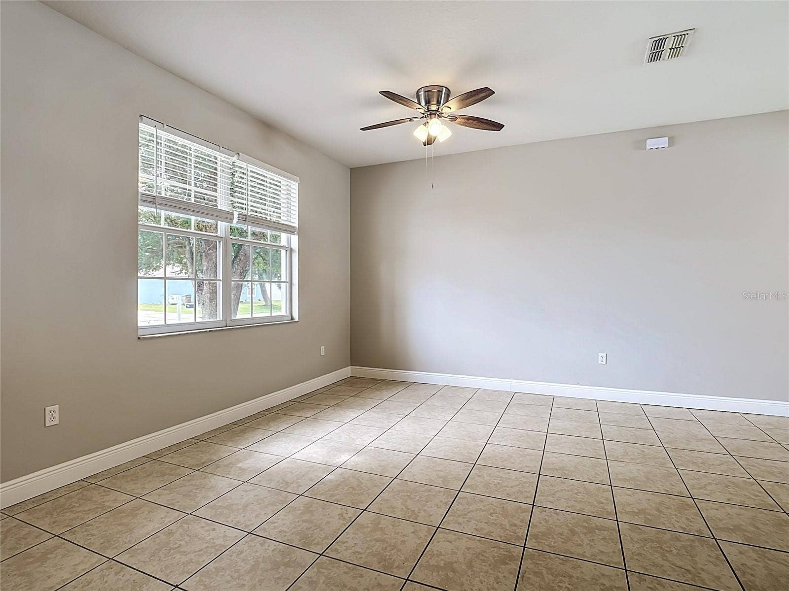 939 GASCONY COURT, Kissimmee, FL 34759 939 GASCONY COURT, Kissimmee, FL 34759