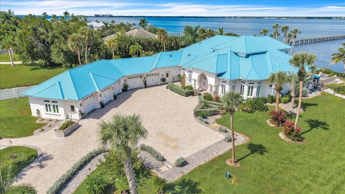 25494 SHORE DRIVE, Punta Gorda, FL 33950
