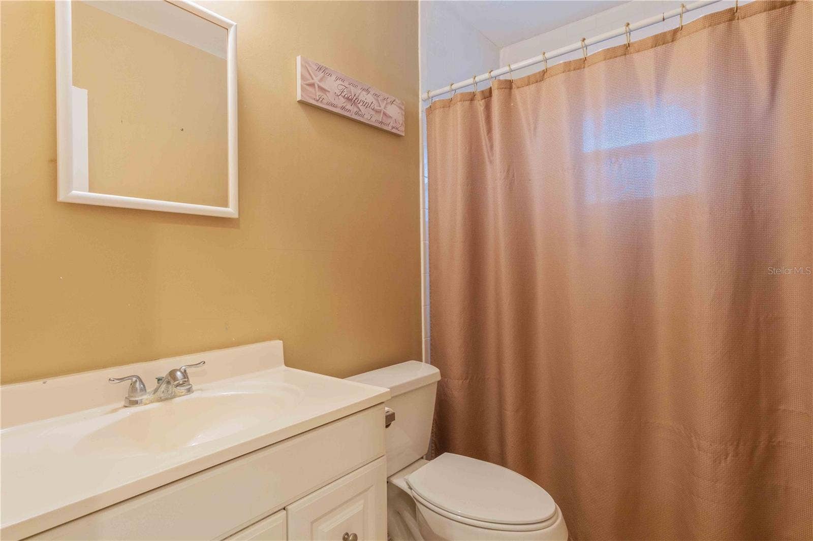 11144 3RD AVENUE, Punta Gorda, FL 33955 Bathroom #1