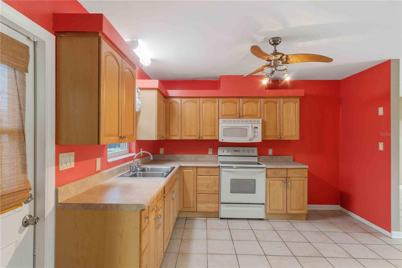11144 3RD AVENUE, Punta Gorda, FL 33955 Kitchen