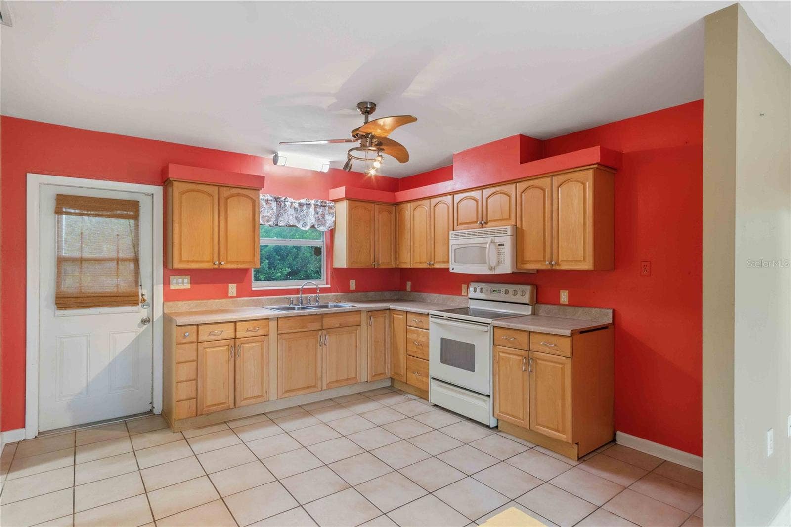 11144 3RD AVENUE, Punta Gorda, FL 33955 Kitchen