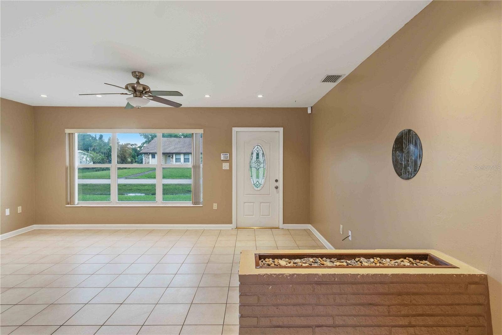 11144 3RD AVENUE, Punta Gorda, FL 33955 Front interior entrance