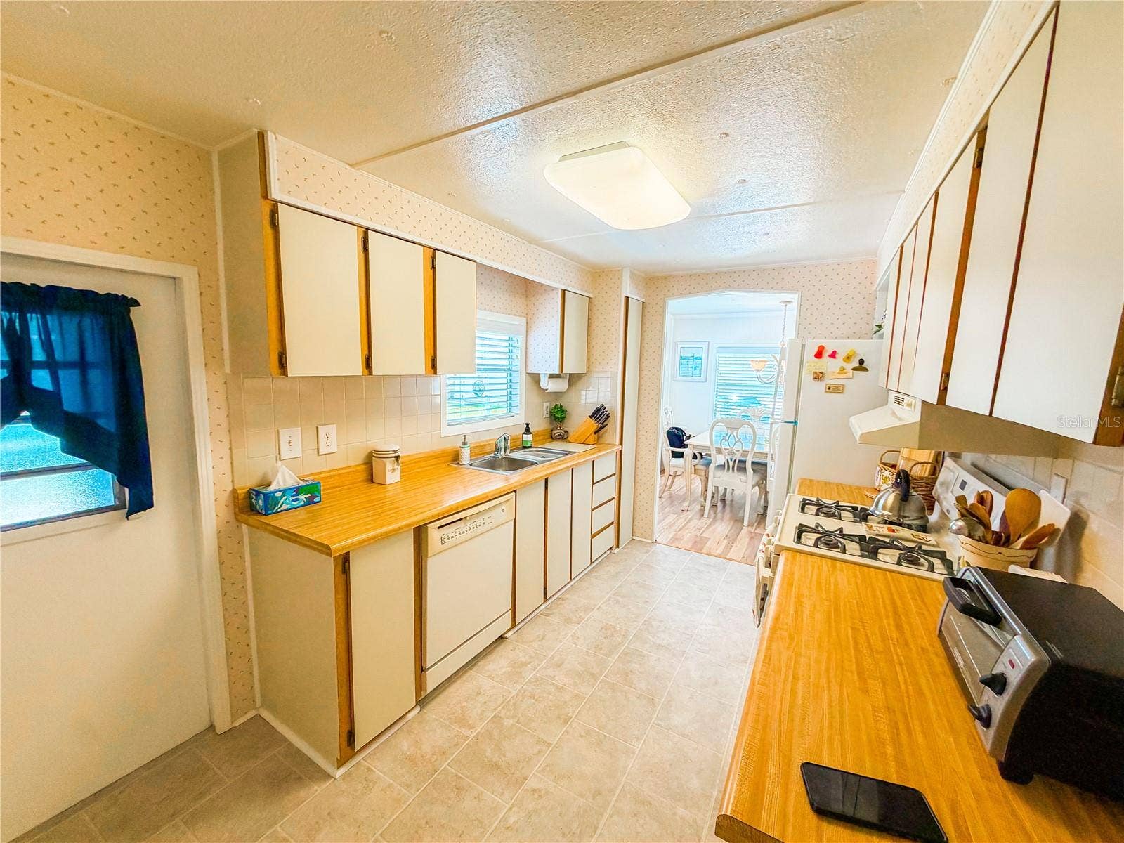 6708 NEIGHBORLY CT, North Port, FL 34287 6708 NEIGHBORLY CT, North Port, FL 34287