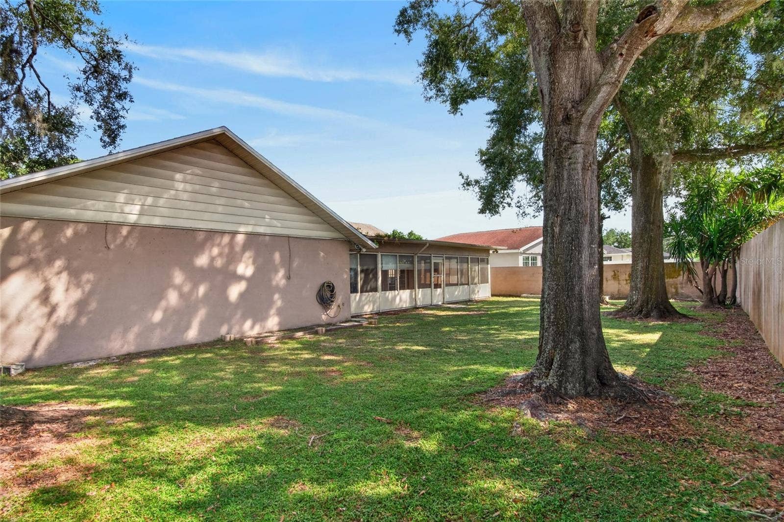 3122 RESEDA COURT, Tampa, FL 33618