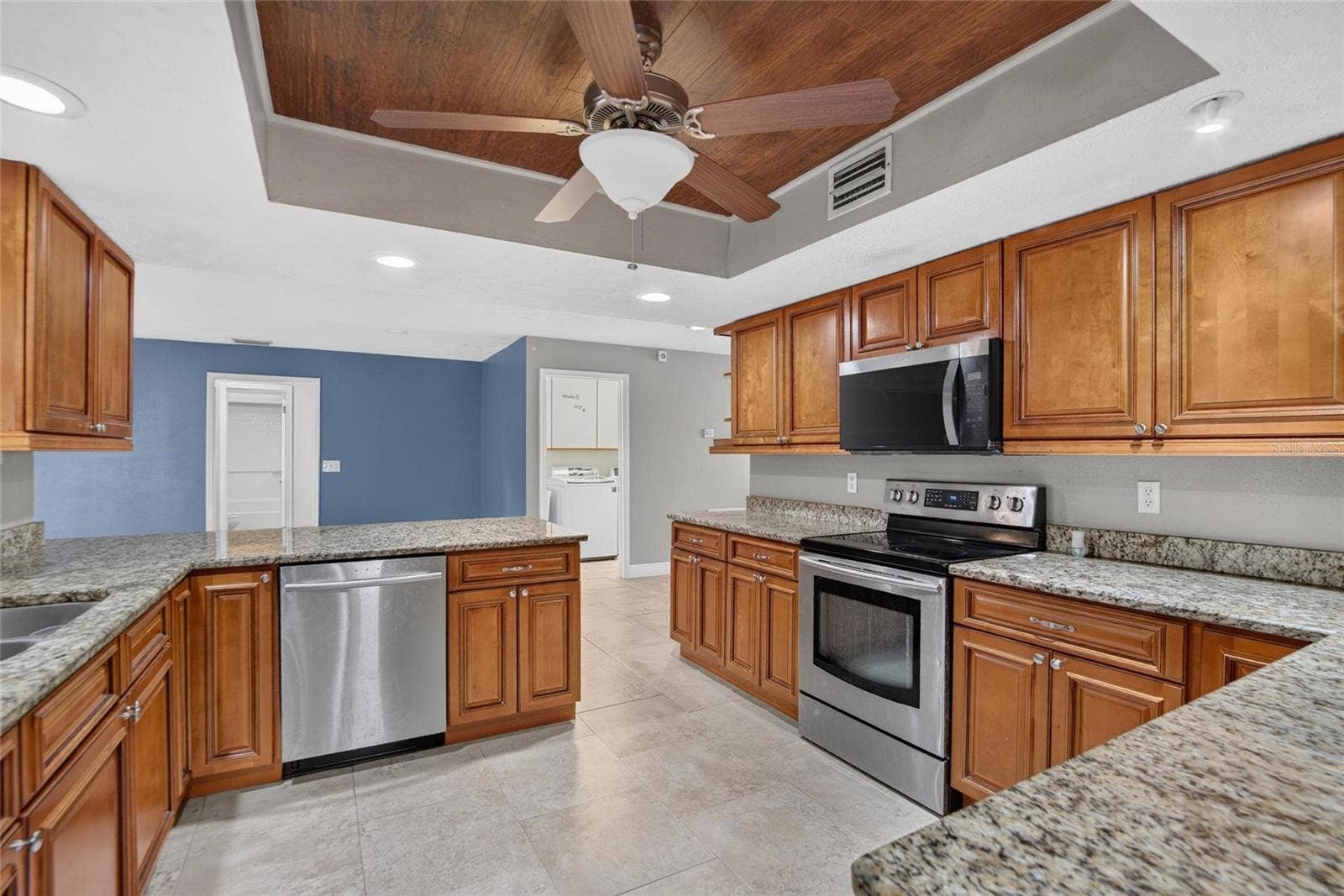 3122 RESEDA COURT, Tampa, FL 33618